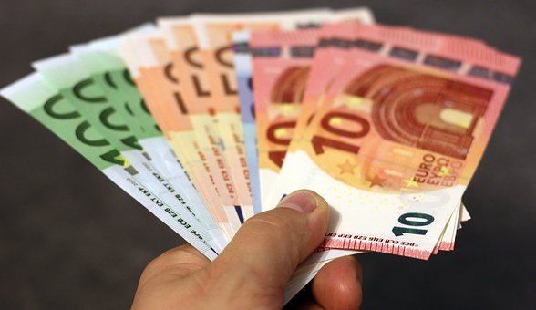 Kurs dinara prema evru danas 117,3375